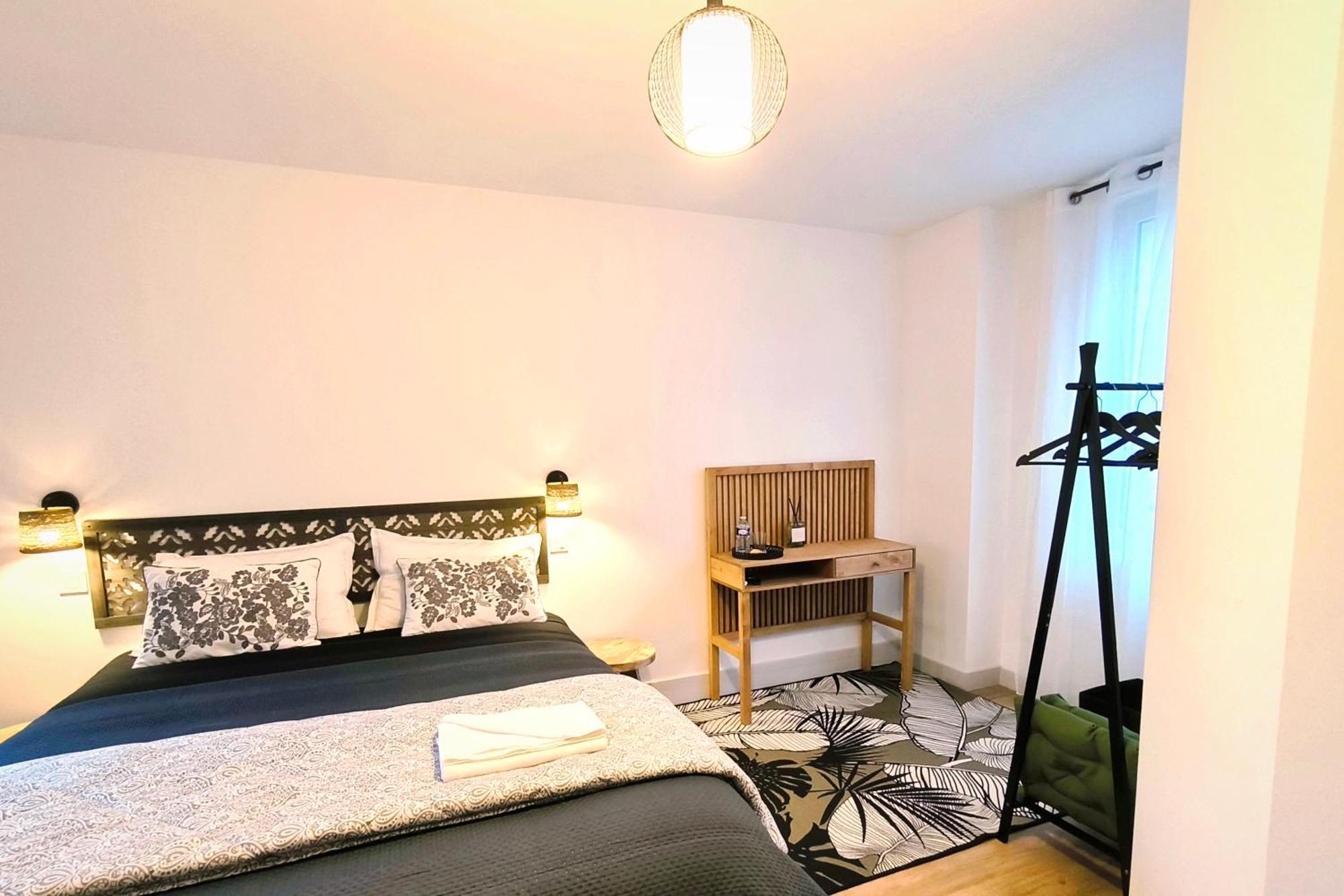 Hotel Pavillon Hugo Nemours